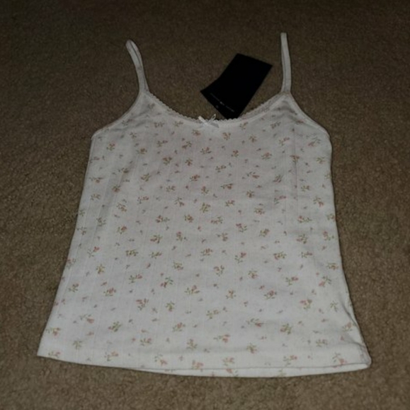 Brandy Melville Skylar Bow Tank - Picture 4 of 4